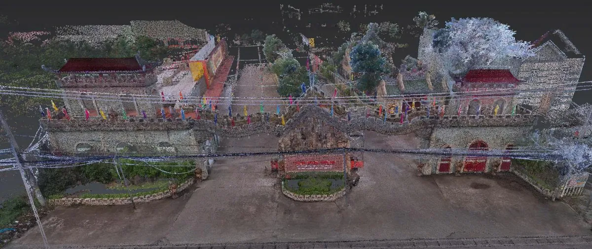 Colour point cloud of the Tân Huê Viên entrance gate area with walls, flags and overhead cables